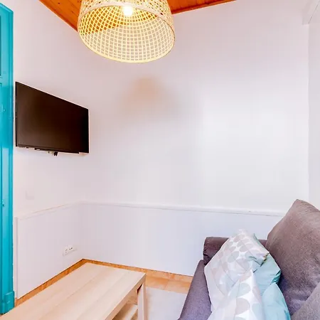 Trem - Located In Old - Φάρο