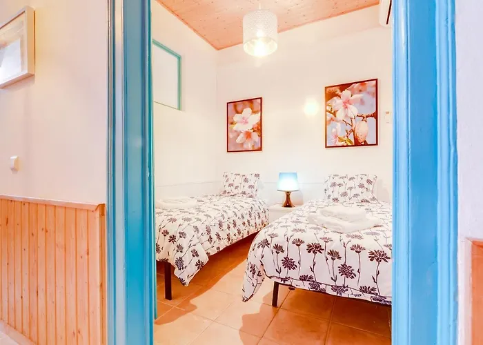 Trem - Located In Old - Tatil Evi Faro