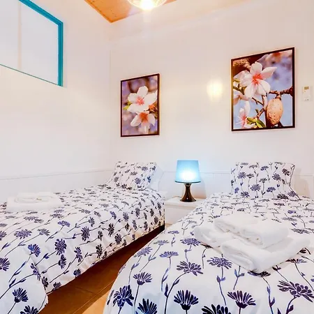 Trem - Located In Old -